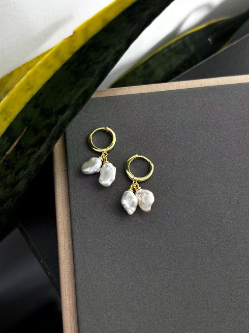 Dual Baroque Pearls Hoop Earrings – Modern Chic & Vintage-Inspired